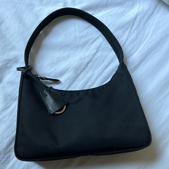 Re-Nylon Prada Re-Edition 2000 mini-bag - Picture 4 of 5